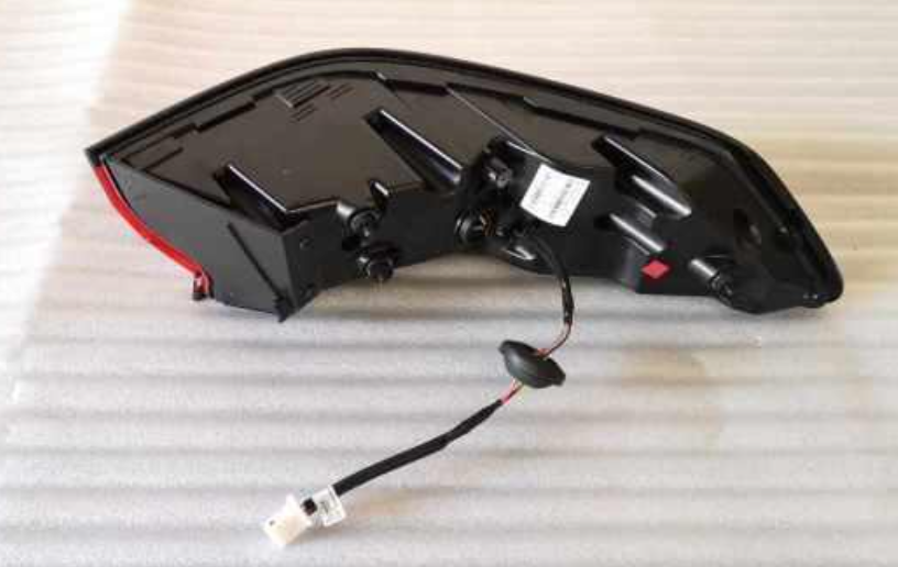 BYD SA3 STATIONWAGON Right Rear Combination Light Assembly - Image 2