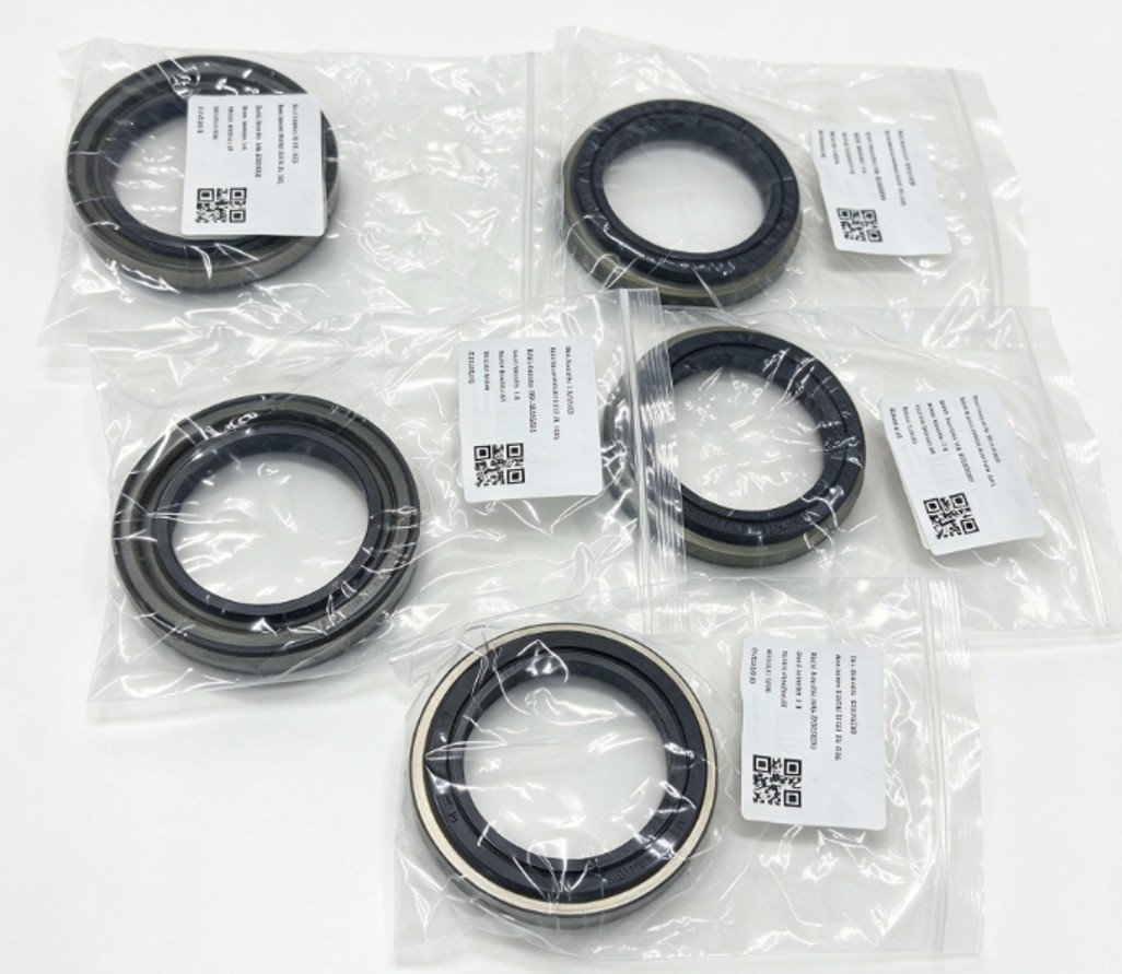 FRONT DUST OIL SEAL 910017020
